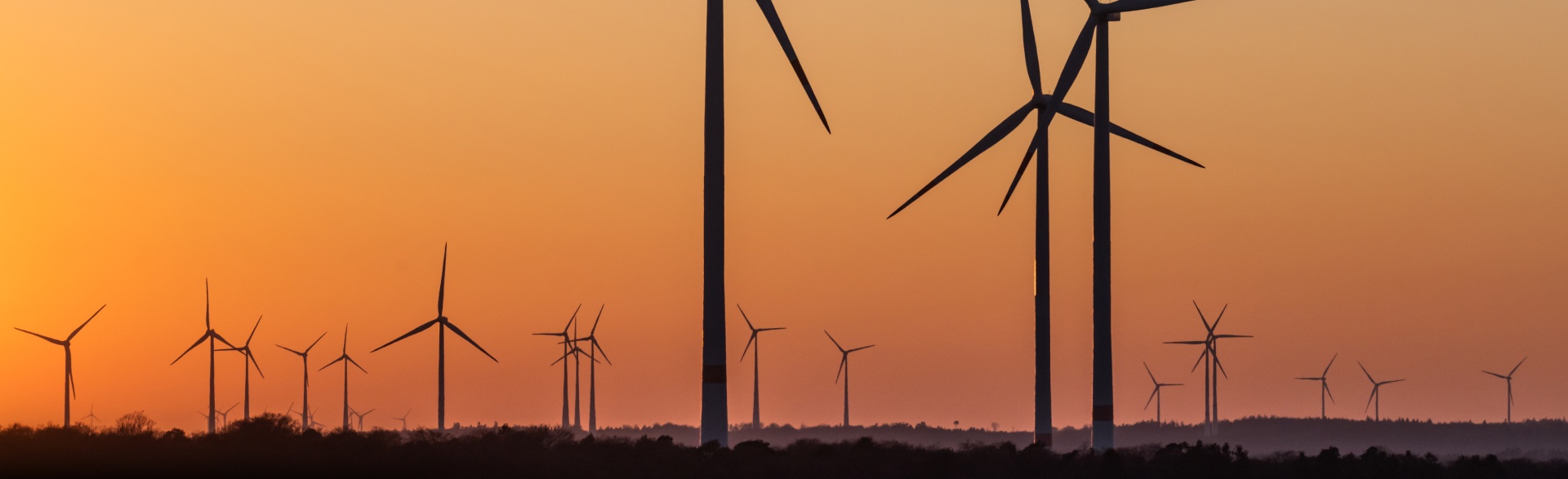 banner-onshore-wind-farms